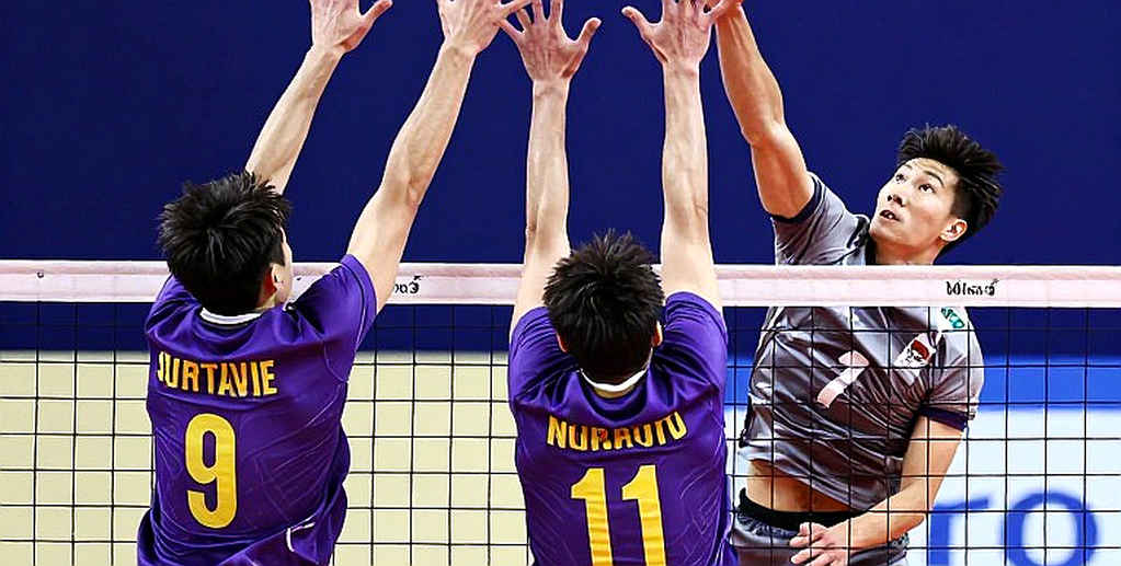 ওয়াজানের ১৫ মিনিট: যেখানে মাঠের গল্প থামে, শুরু হয় চুক্তির খাতা