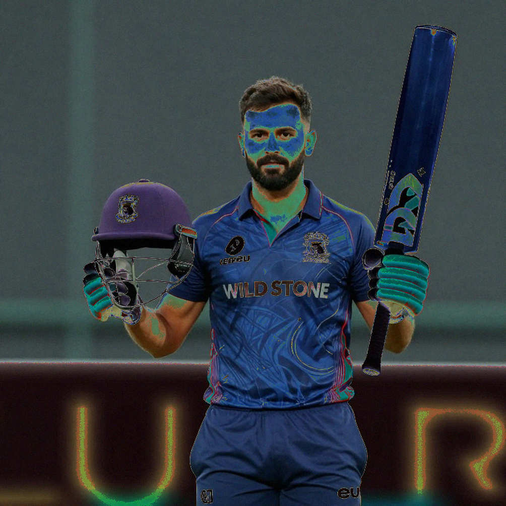 স্ত্রাইকার্সের ১০২ রানের জয়, ওমাইমার ৭২: ফয়সালাবাদে চ্যালেঞ্জার্সের ৬২-তে লেখা হলো এক ধসের গল্প