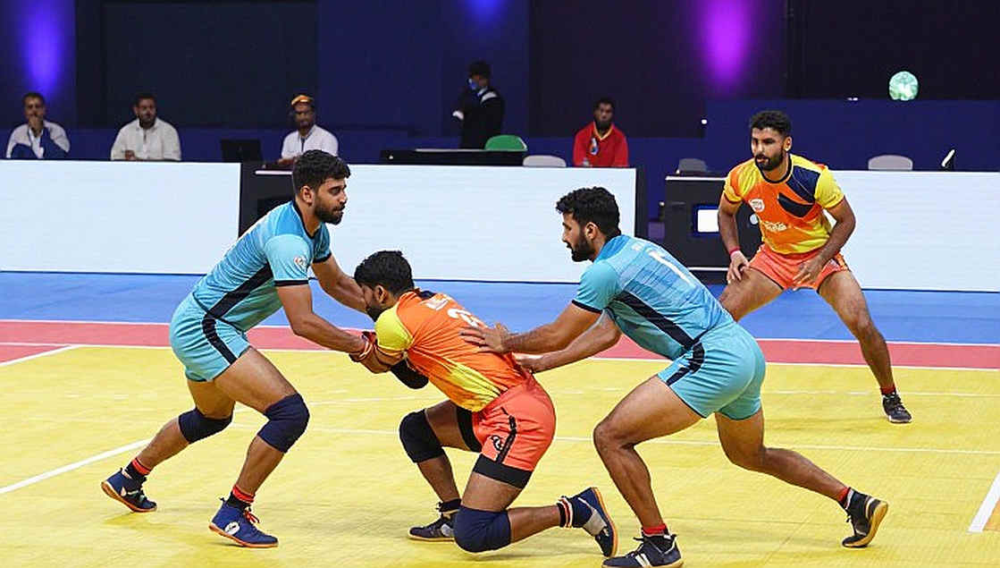 একটি সুপার রেইড, চারটি অল আউট, আর স্কোরবোর্ডের বাইরে পড়ে থাকা প্রশ্ন